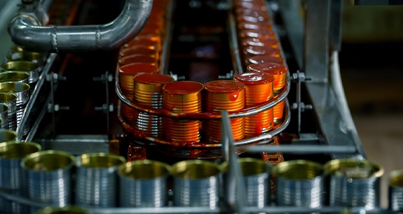 barattoli in catena di montaggio | Crédit Agricole barattoli in catena di montaggio | Crédit Agricole